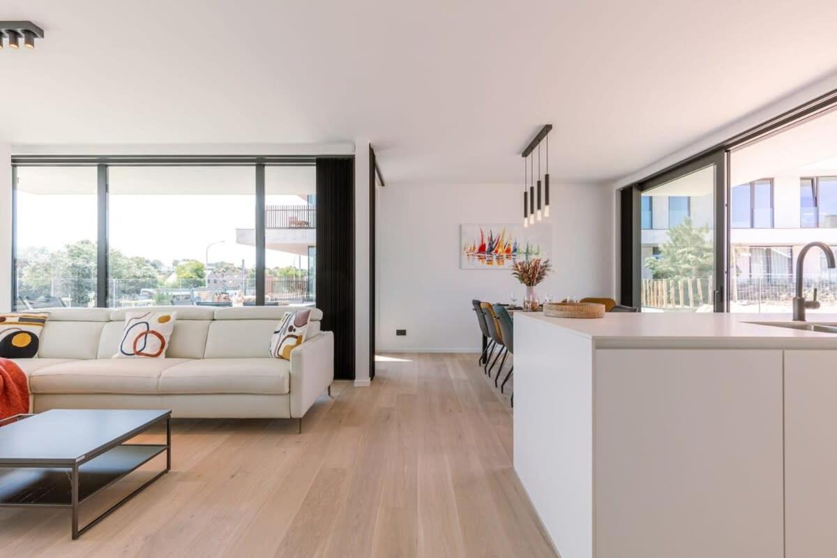 New, Luxurious And Modern Apartment With Private Parking Коксейде Екстер'єр фото